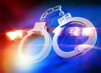 Hombre de 19 años es Arrestado en Conexión con Homicidio