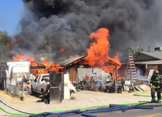 Mujer Sufre Quemaduras Durante un Incendio en Modesto