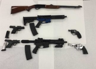 Cuatro Personas son Arrestadas por Posesión de Pistolas en dos Incidentes Separados